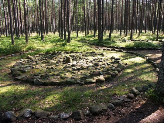 Kőgyűrűk Lengyelországban – a lengyel Stonehenge